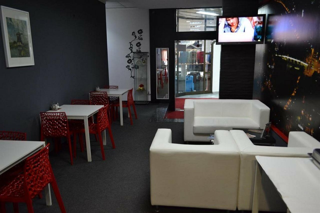 Guesthouse City Central International Skopje Ngoại thất bức ảnh