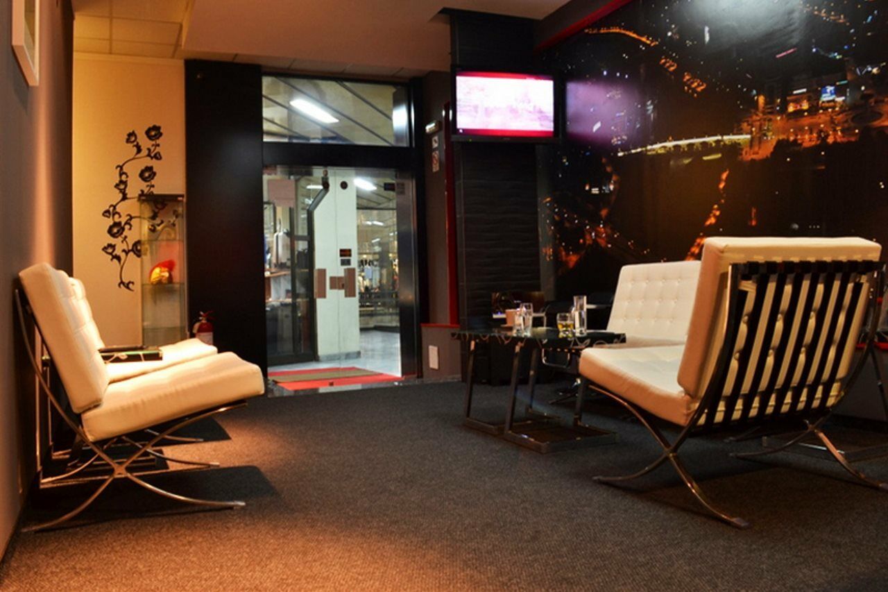 Guesthouse City Central International Skopje Ngoại thất bức ảnh