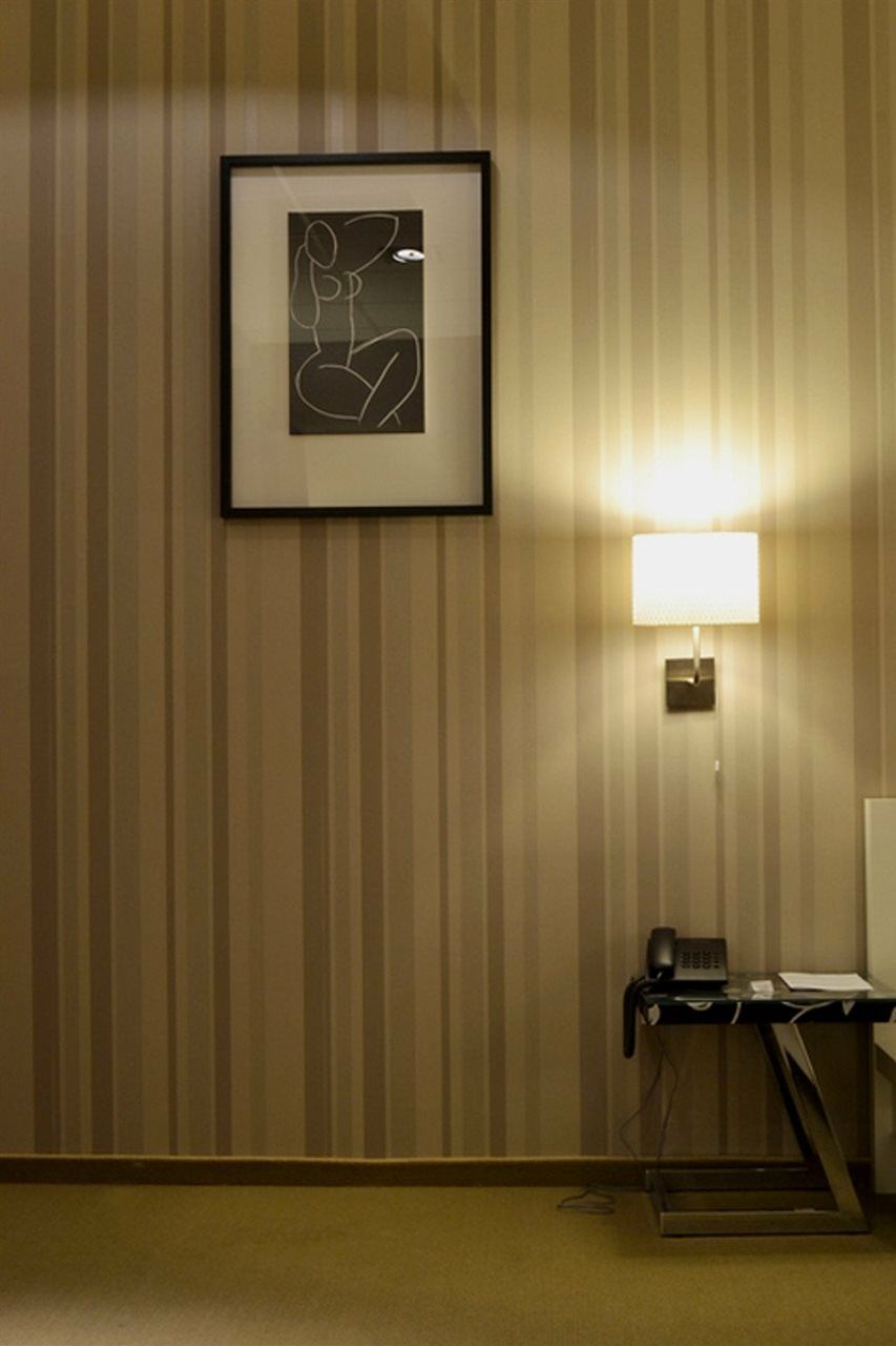Guesthouse City Central International Skopje Ngoại thất bức ảnh